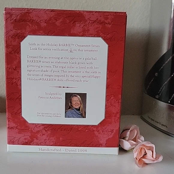 1998 Happy Holidays Barbie Doll  with her Keepsake Ornament - Picture 5 of 7